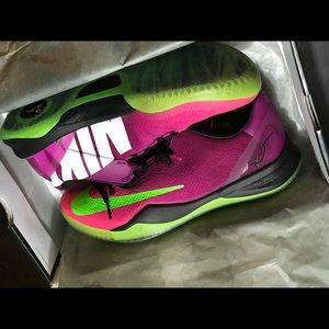 RARE Kobe 8 Mambacurial Basketball Shoes Size 10
